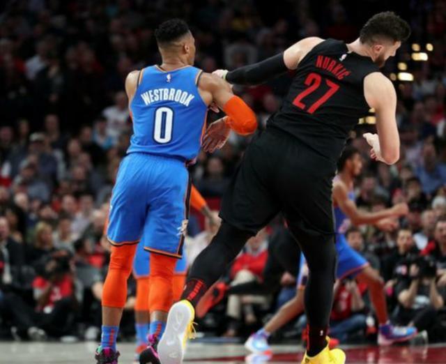 子团体追逐 子团体追逐